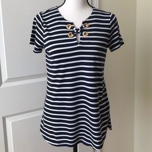 🪂2/$15🪂 Michael Kors Navy&white Stripe Top